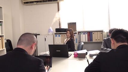 Office Lady's OL Public Bukake